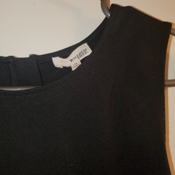 Aritzia Wilfred Black Top - Picture 5 of 12